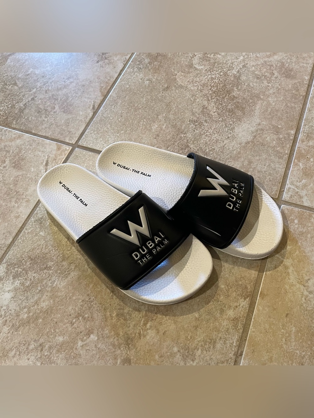 W The Palm Dubai slippers